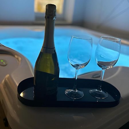 "Bea'S Terrace" - Private Jacuzzi And Panoramic Rooftop In The City Centre Cagliari Extérieur photo