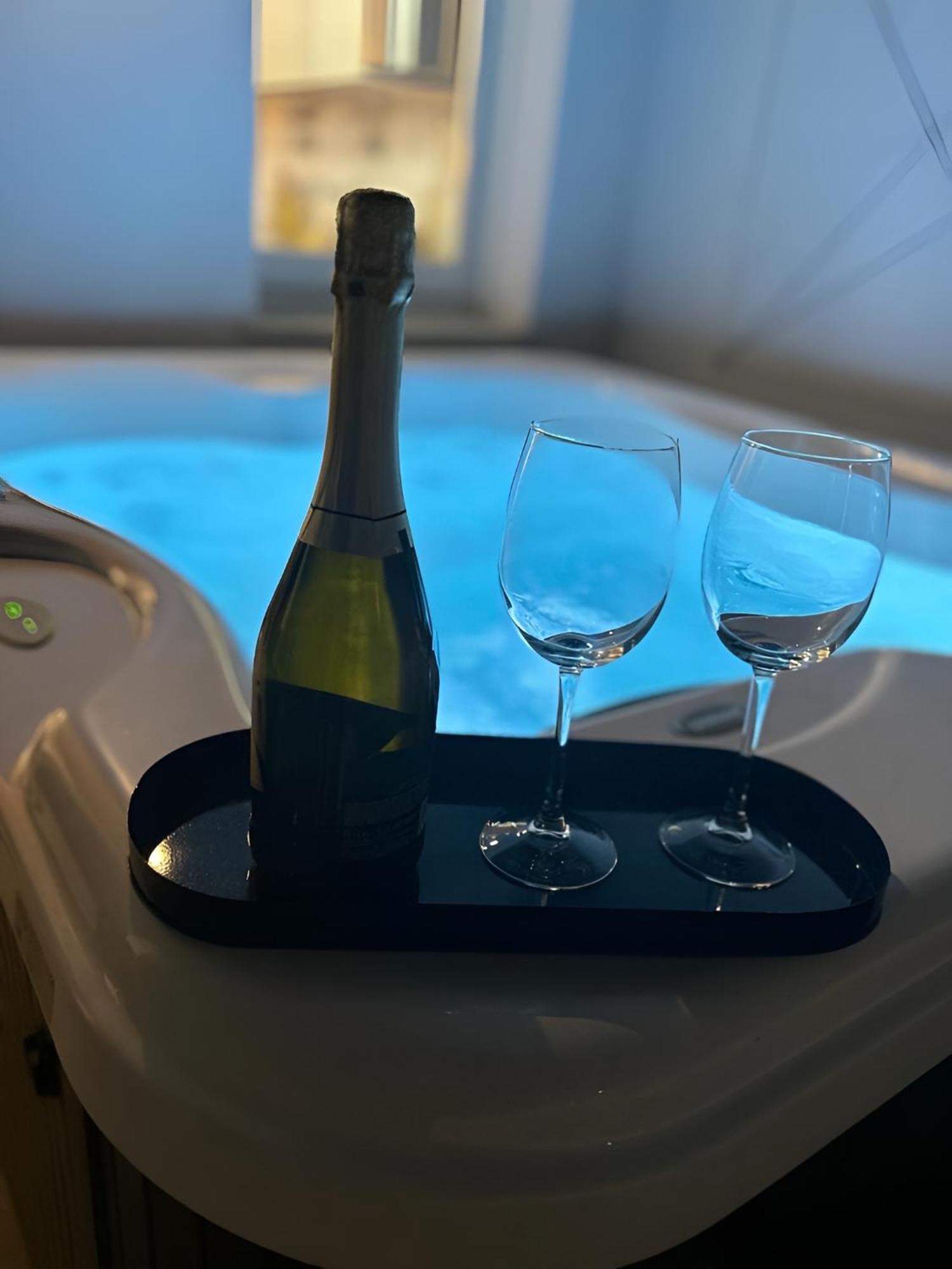 "Bea'S Terrace" - Private Jacuzzi And Panoramic Rooftop In The City Centre Cagliari Extérieur photo