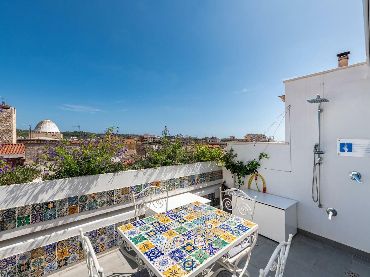 "Bea'S Terrace" - Private Jacuzzi And Panoramic Rooftop In The City Centre Cagliari Extérieur photo