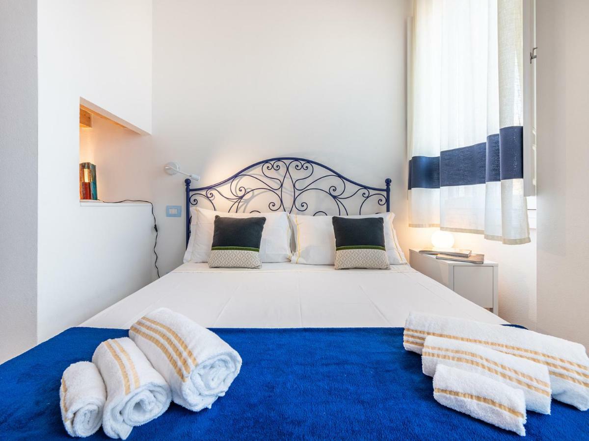 "Bea'S Terrace" - Private Jacuzzi And Panoramic Rooftop In The City Centre Cagliari Extérieur photo